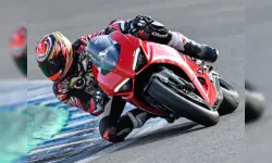 2020 Ducati Panigale Slide image