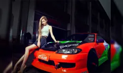 Girls and Cars Slide image